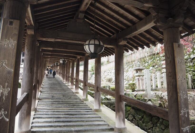 בית מלון כפרי Woo