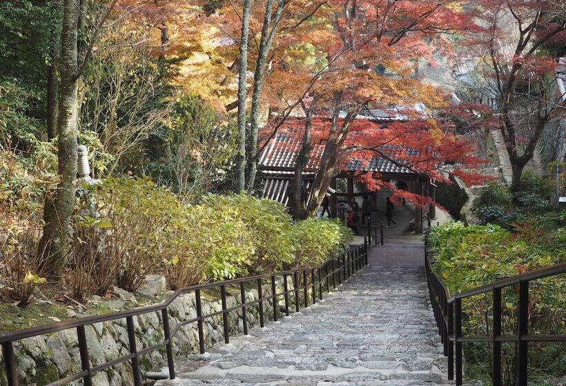 בית מלון כפרי Woo