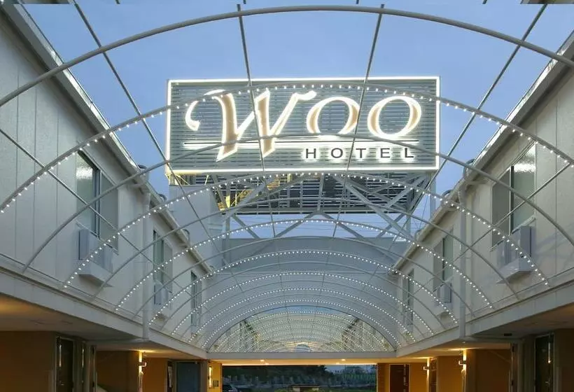 Hotelli Woo