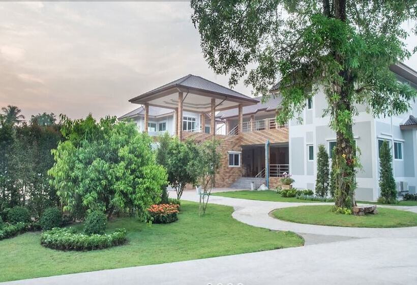 Pensão Baan Suan Khun Yaiy