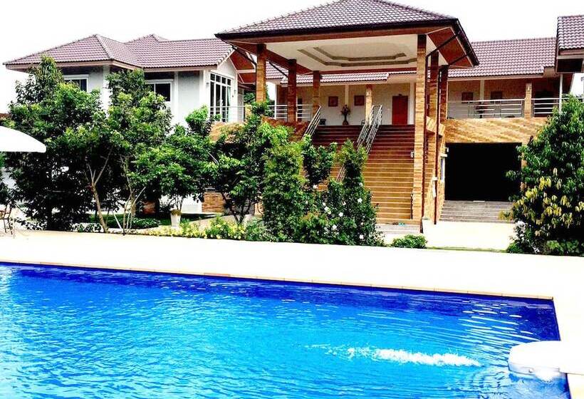 Pensão Baan Suan Khun Yaiy