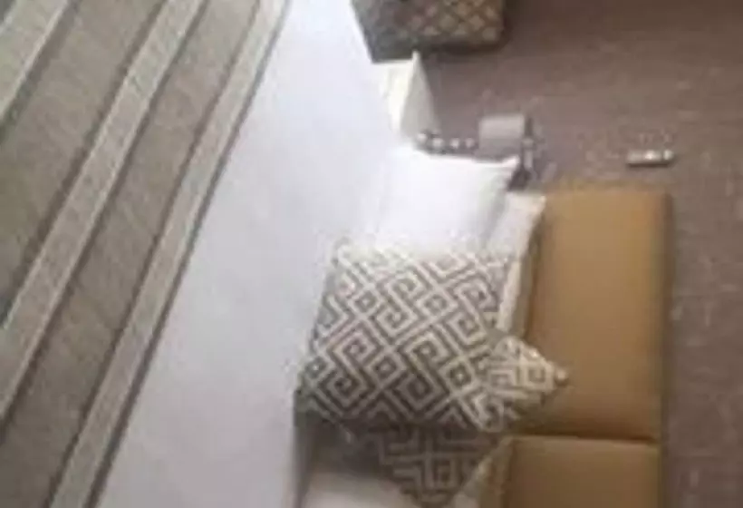 پانسیون Llzz Boutique Lodge