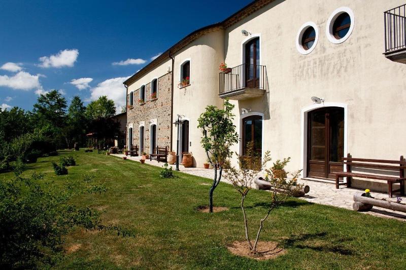 La Rosa Nel Bicchiere