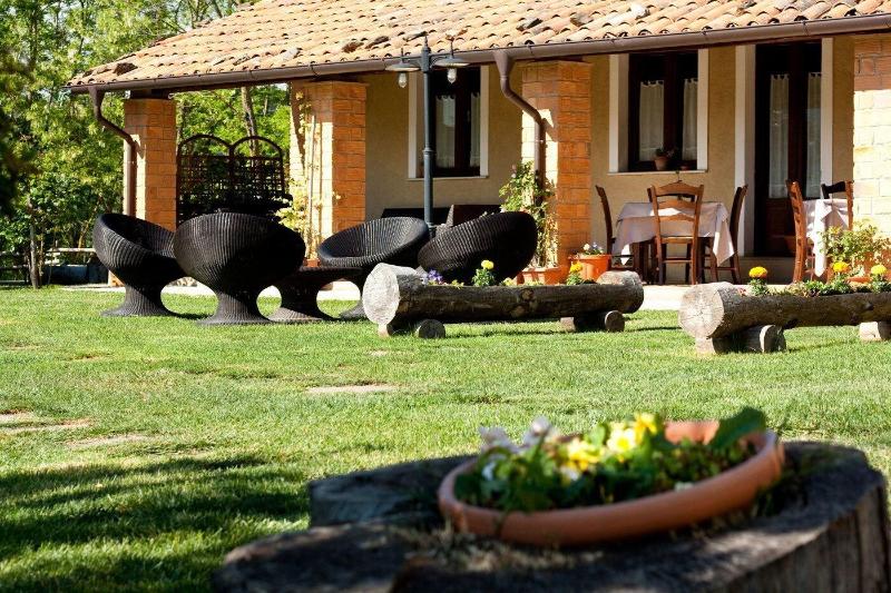 La Rosa Nel Bicchiere