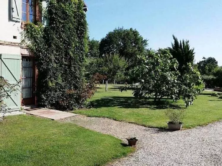 Aamiaismajoitus (B&B) La Grange De Briac