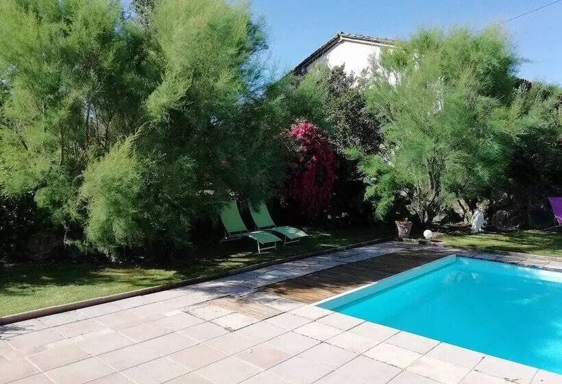 Aamiaismajoitus (B&B) La Grange De Briac