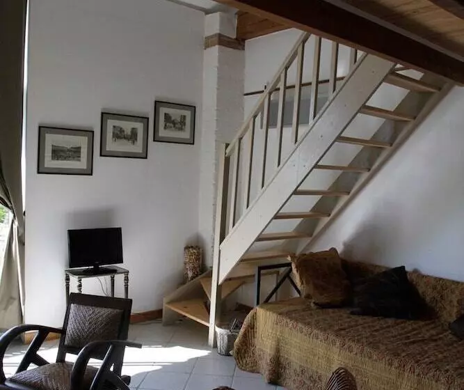 Aamiaismajoitus (B&B) La Grange De Briac