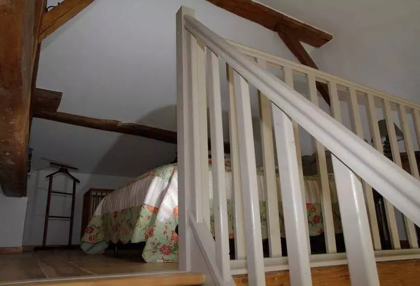 Aamiaismajoitus (B&B) La Grange De Briac