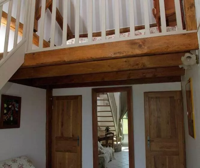 Aamiaismajoitus (B&B) La Grange De Briac