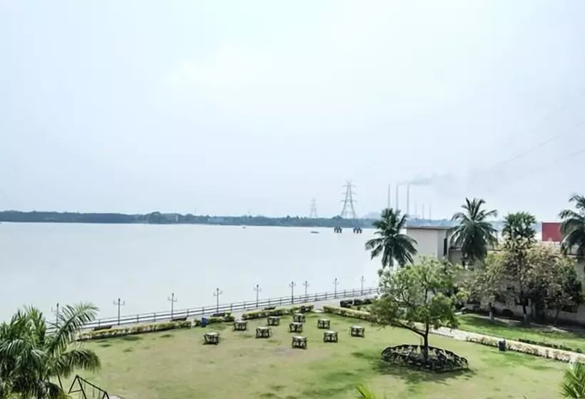 ベッドアンドブレックファースト Sonar Bangla Kolaghat