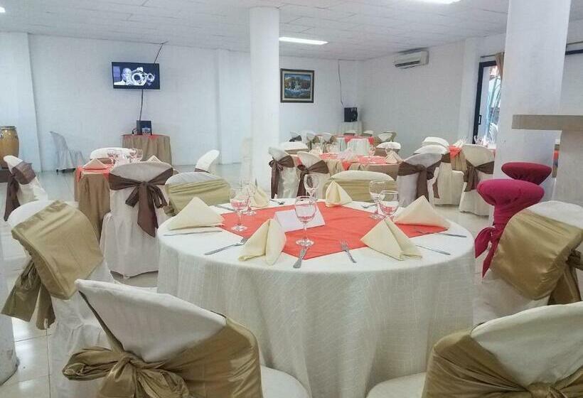 Hotel Arena Caliente