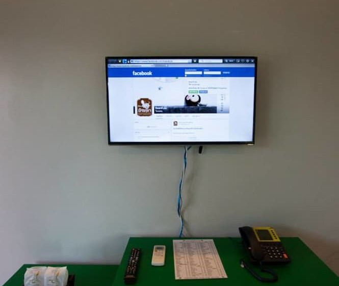 호텔 Baan Kula Mahasarakam