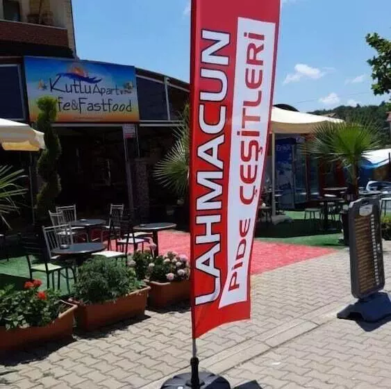 ホテル Cebeci Kutlu Apart