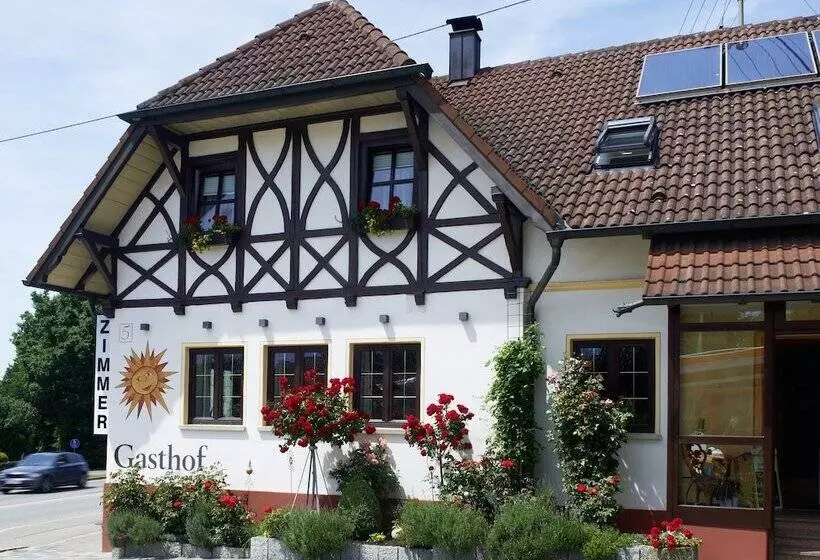 Hotelli Gasthof Zur Sonne