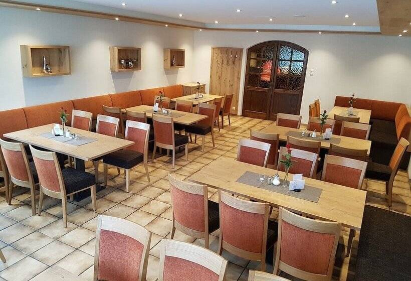 Отель Gasthof Zur Sonne