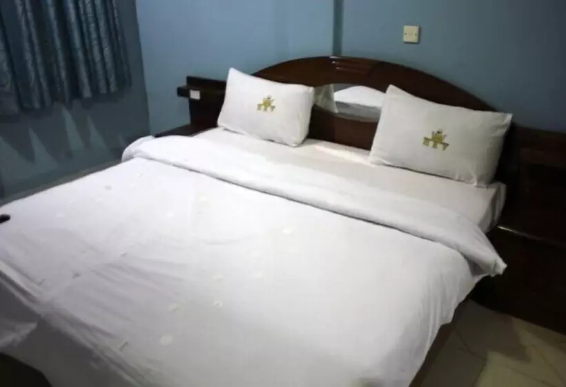 Hotelli His Royal Vico