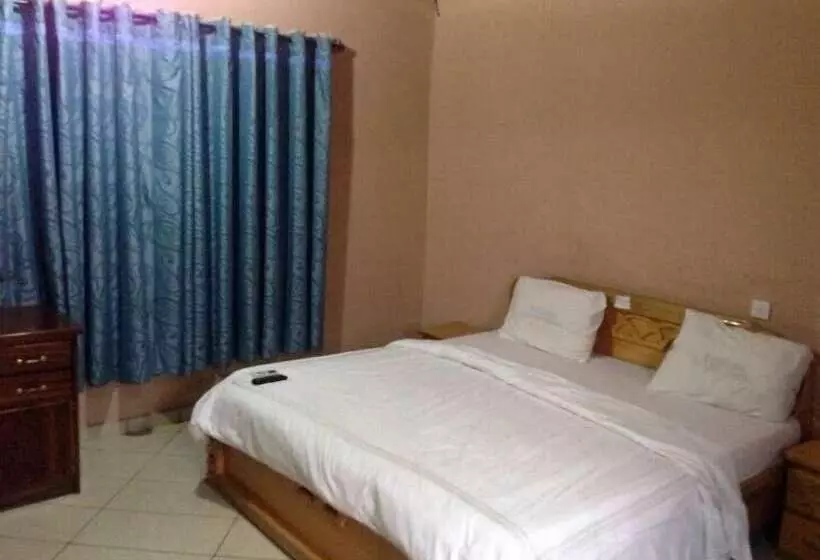 Hotelli His Royal Vico