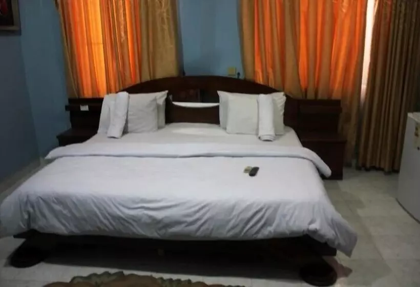 Hotelli His Royal Vico