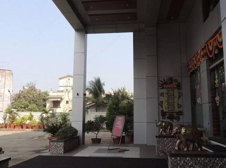 ホテル Kashish International