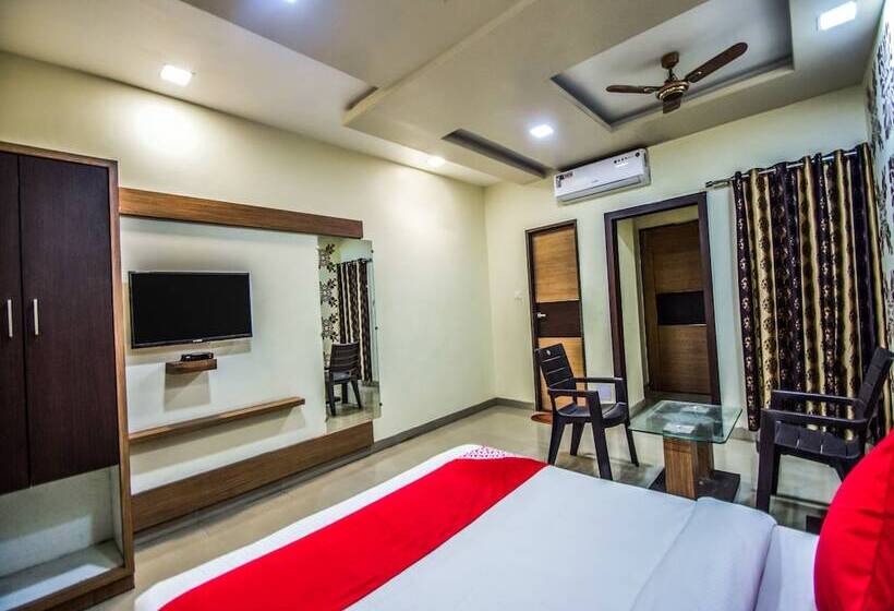 酒店 Kavita Inn By Oyo Rooms