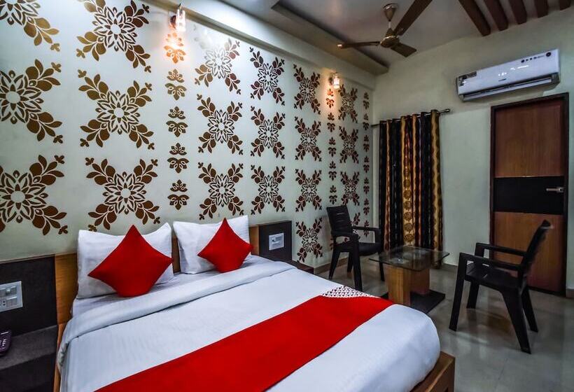 酒店 Kavita Inn By Oyo Rooms