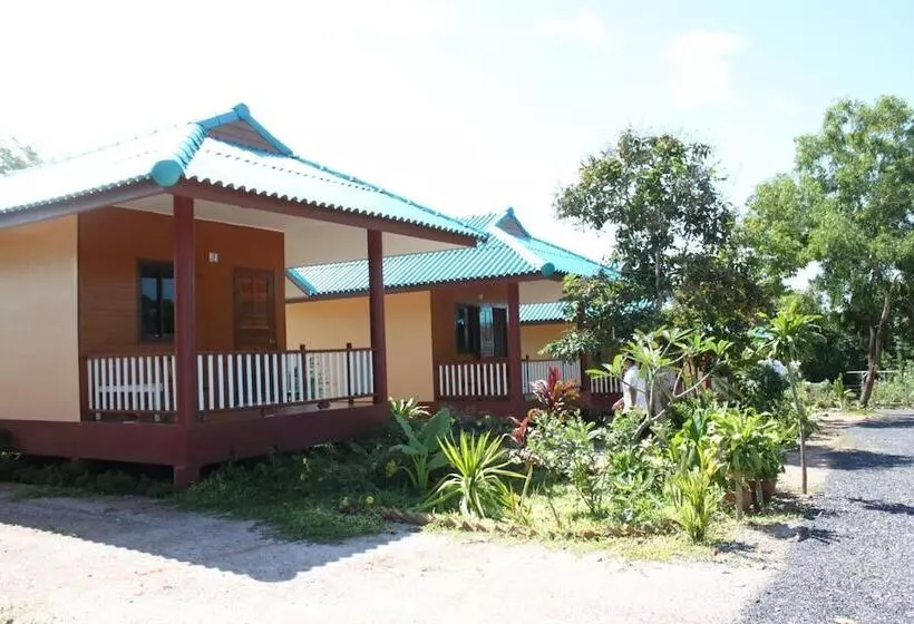 Hotelli Lamtong Resort