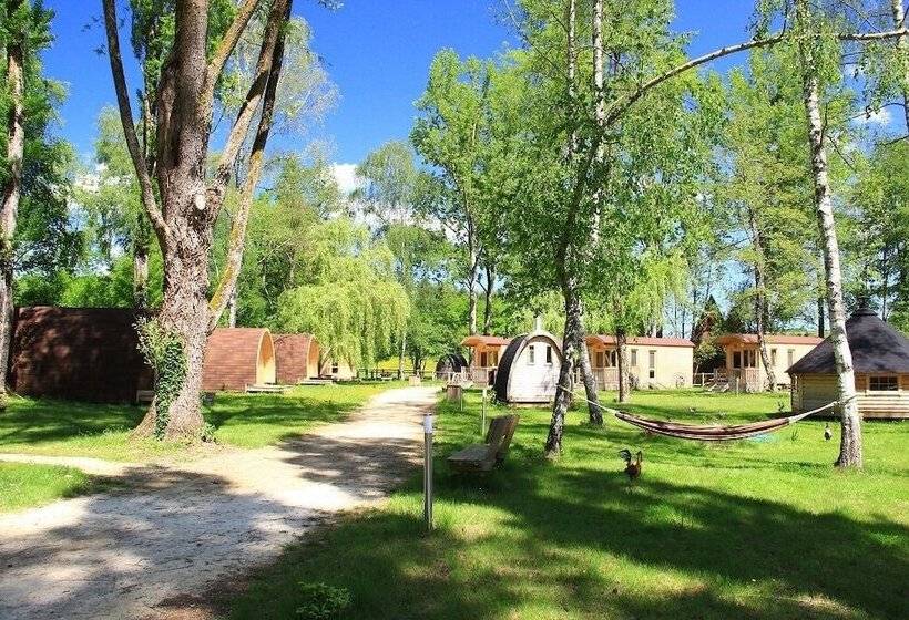 Отель Le Petit Robinson