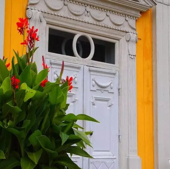 ホテル Mustion Linna