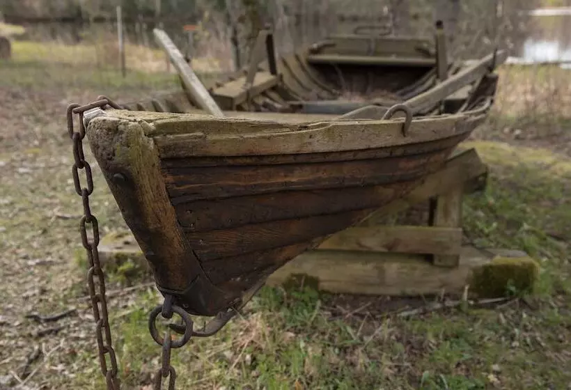 ホテル Mustion Linna