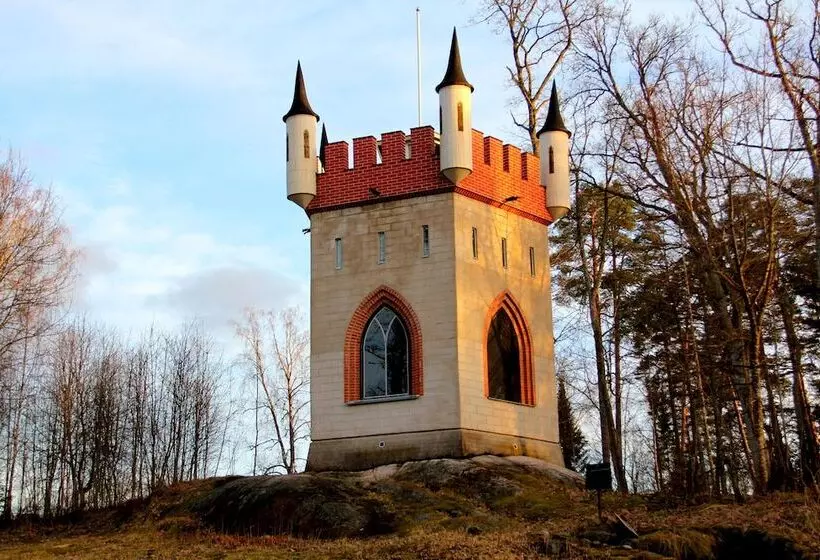 ホテル Mustion Linna