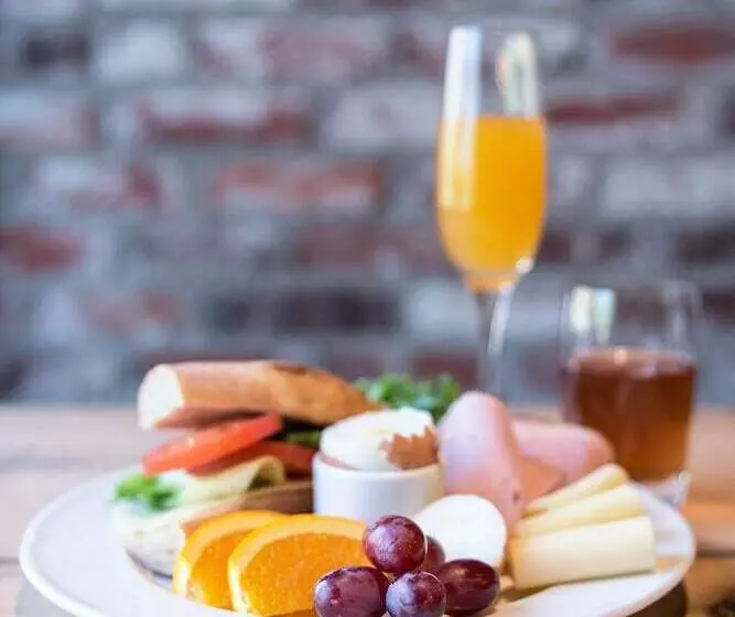 ホテル Mustion Linna