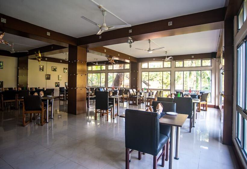 בית מלון כפרי Polo Orchid Tura