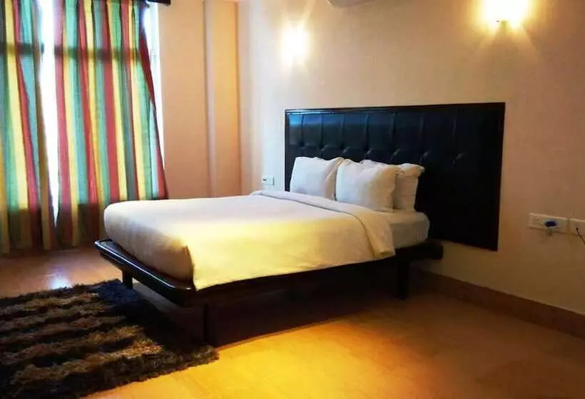 ホテル Polo Orchid Tura