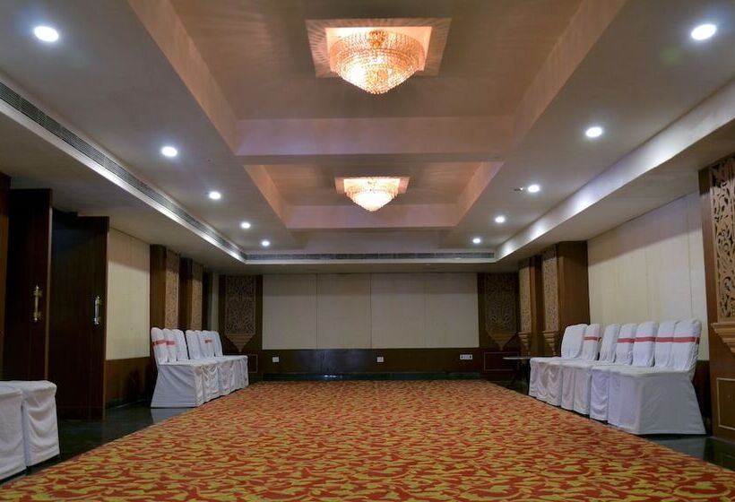 Hotel Regenta Camellia Resort & Spa