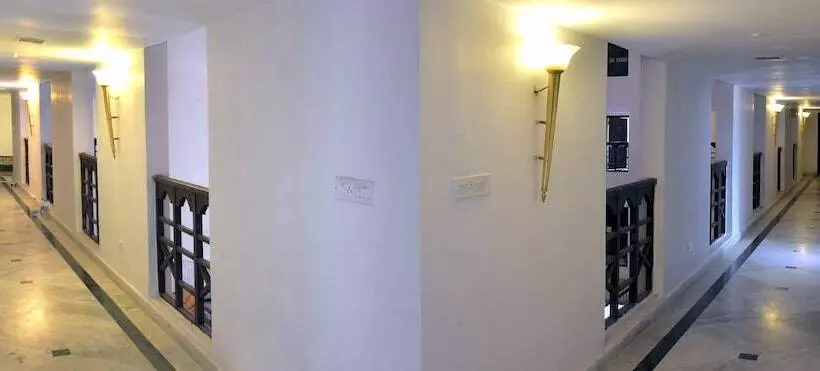 Hotelli Regenta Camellia Resort & Spa