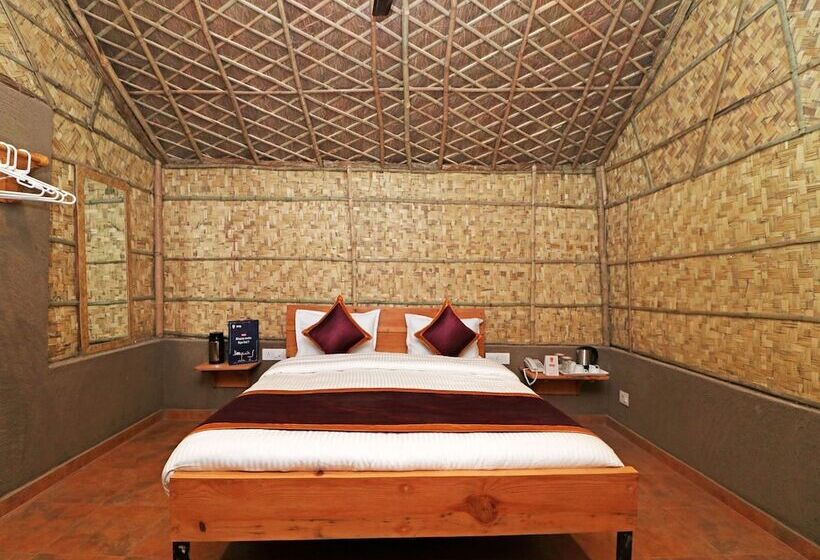 בית מלון כפרי The Gharonda Hut By Oyo Rooms