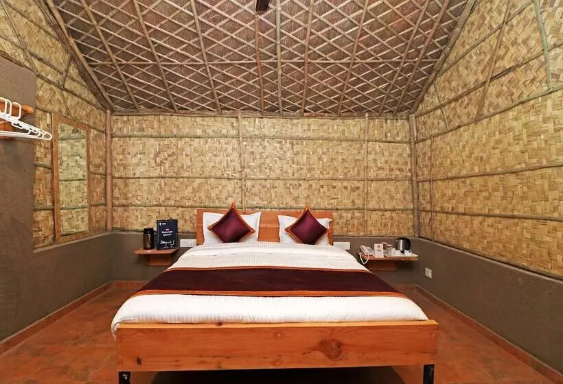 هتل The Gharonda Hut By Oyo Rooms