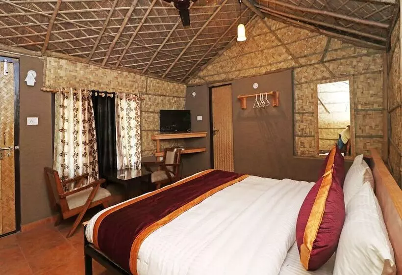 هتل The Gharonda Hut By Oyo Rooms