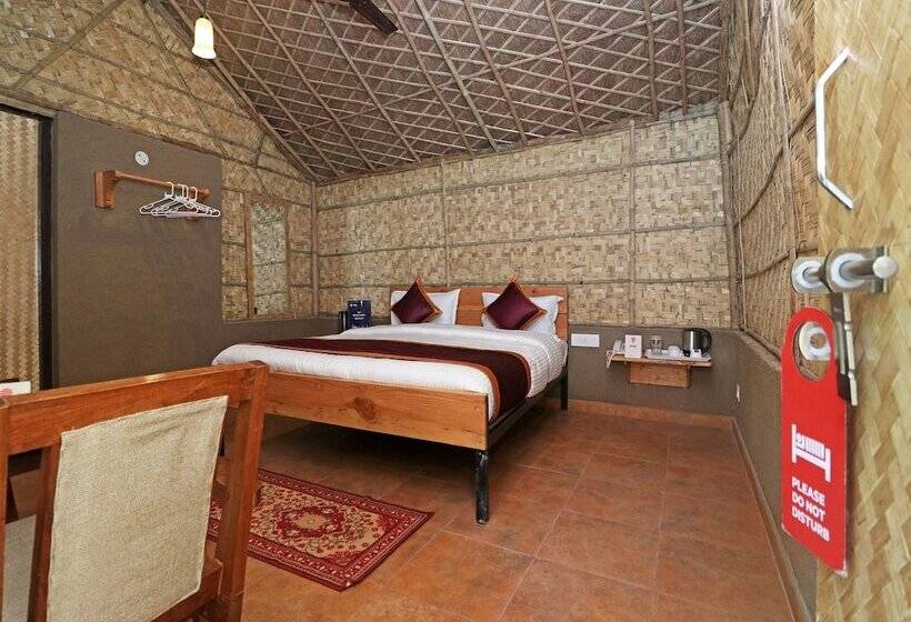 בית מלון כפרי The Gharonda Hut By Oyo Rooms