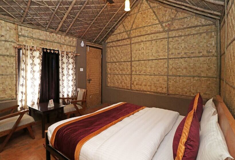 בית מלון כפרי The Gharonda Hut By Oyo Rooms