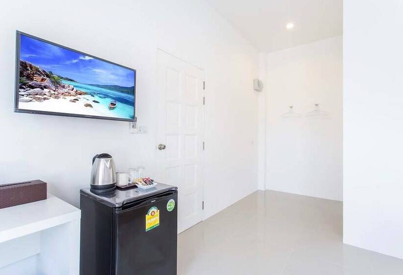 Hotel The Way Phuket Resort