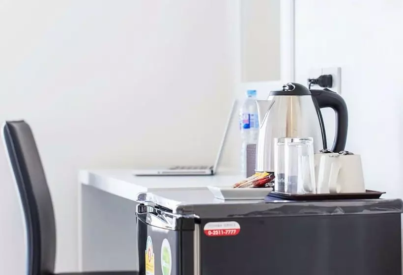 Hotelli The Way Phuket Resort