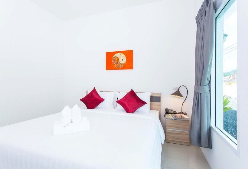Hotel The Way Phuket Resort