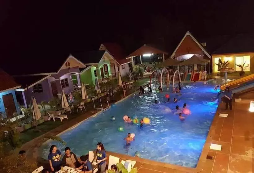 Turfan Hotel And Tigger Park