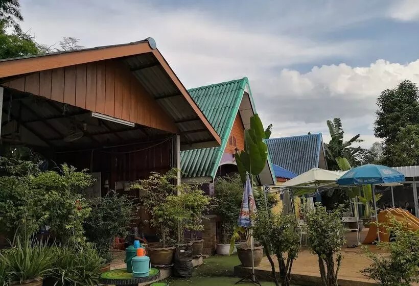 Turfan Hotel And Tigger Park