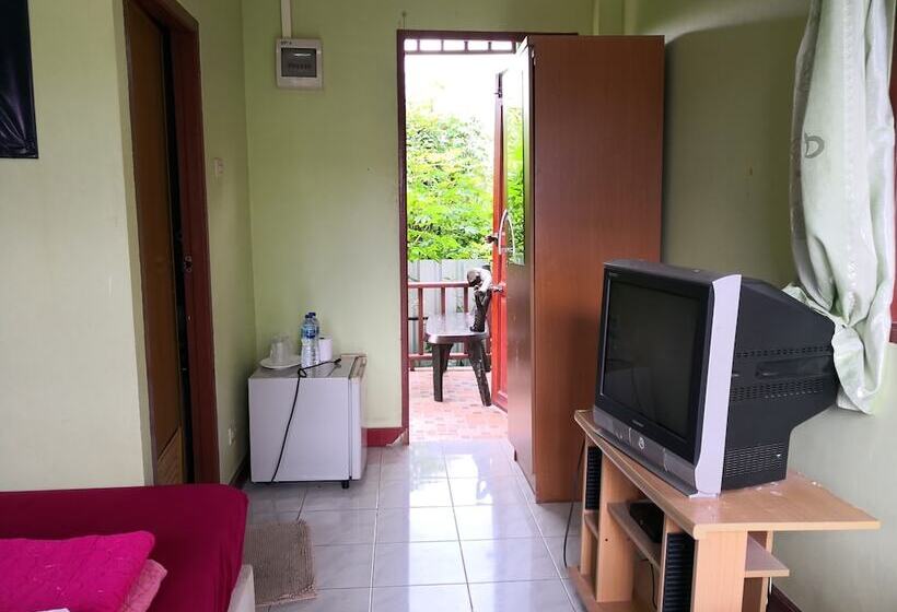 Turfan Hotel And Tigger Park