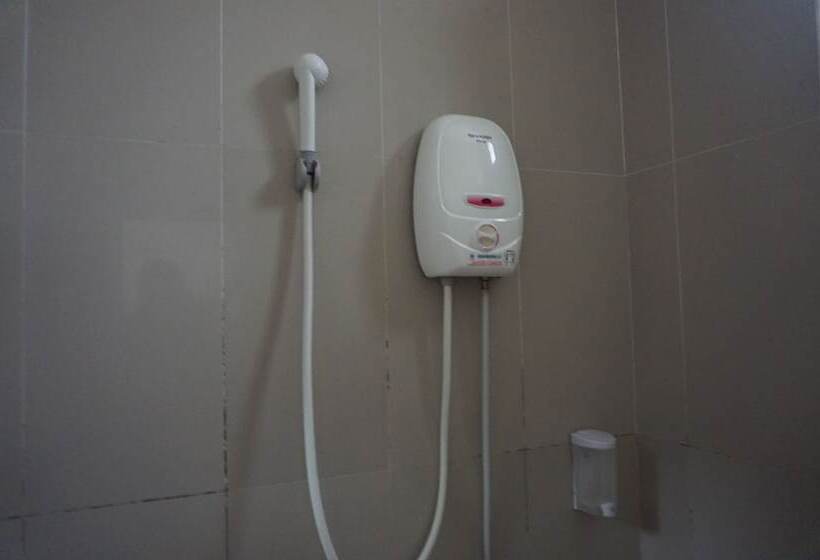 호텔 Wetsawat Place