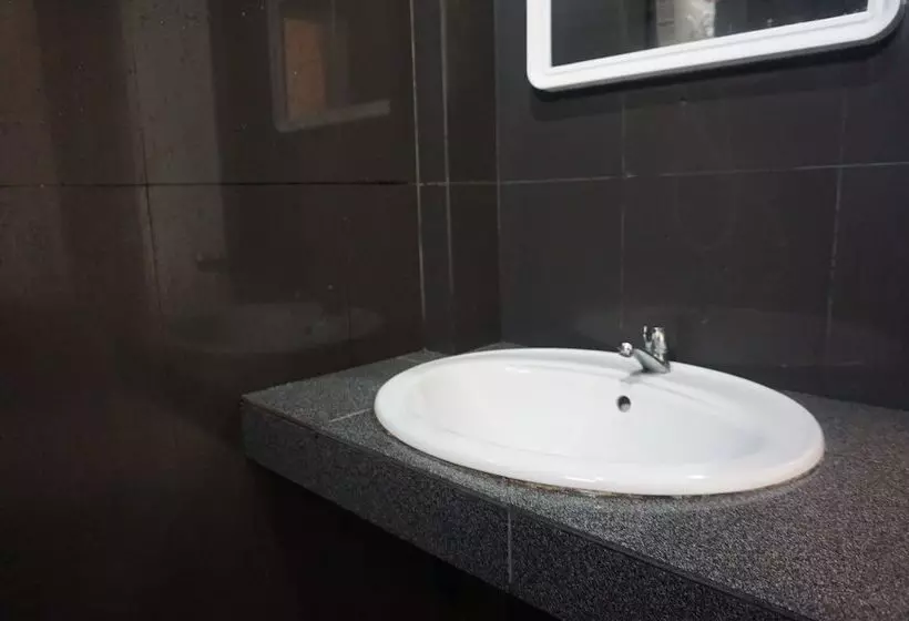 ホテル Wetsawat Place