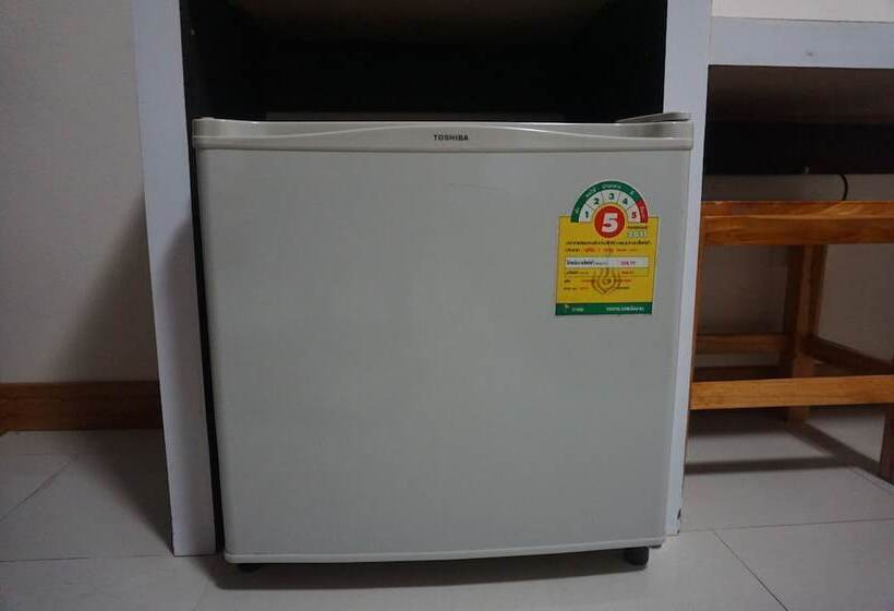 호텔 Wetsawat Place