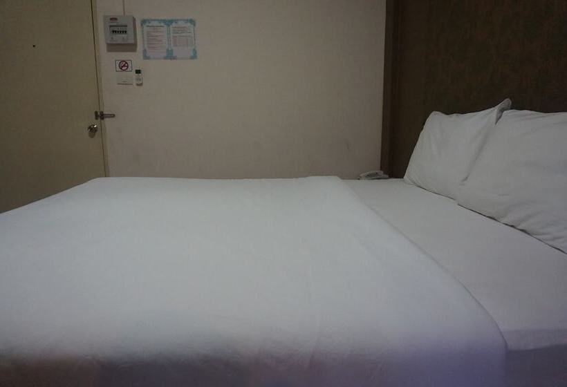 호텔 Wetsawat Place